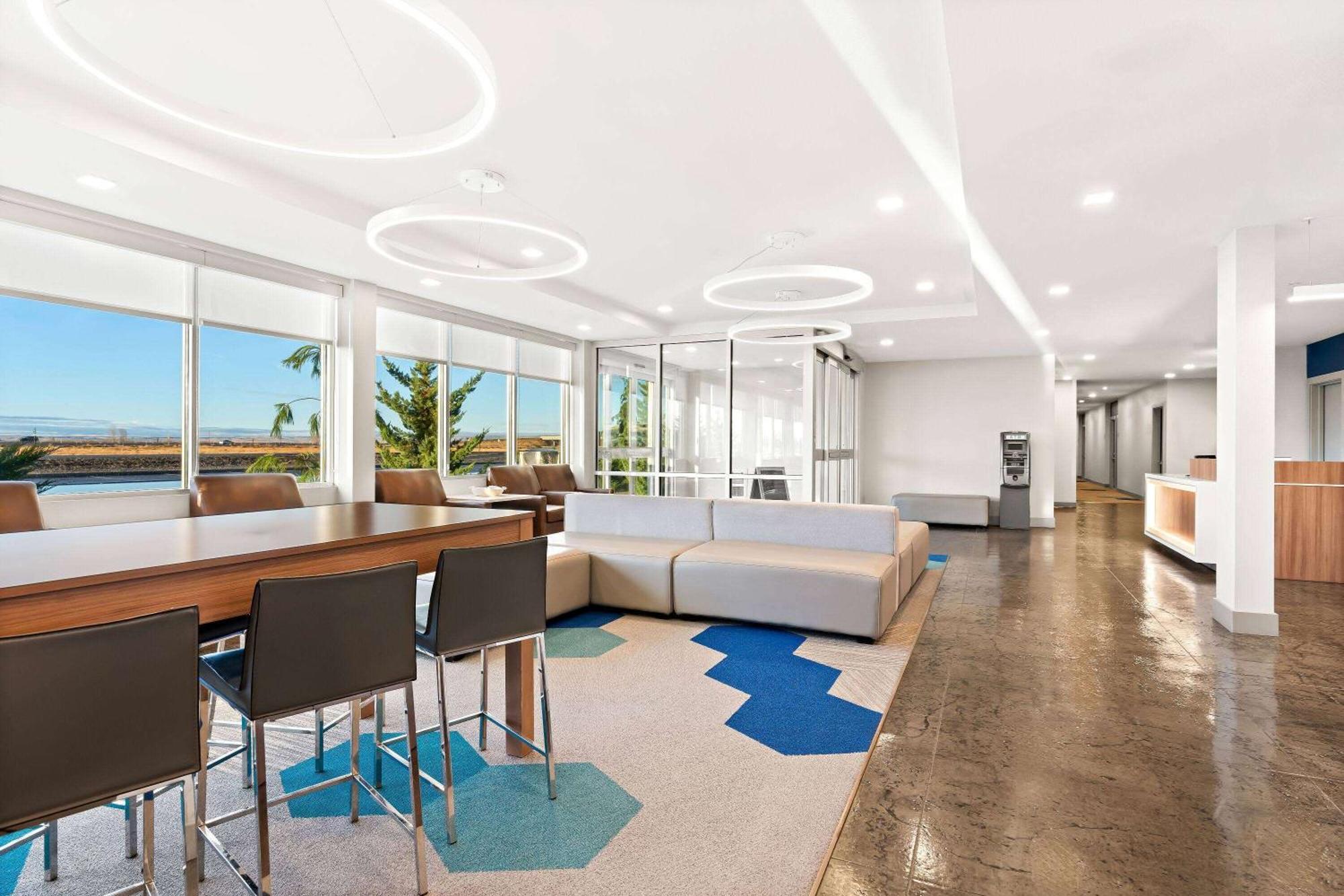 Holiday Inn Express & Suites George - Quincy South By Ihg Eksteriør bilde